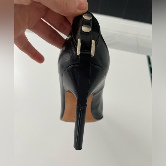 GIANFRANCO FERRE BLACK LEATHER HIGH HEELS SIZE EU37.5 US7.5 - Picture 5 of 16